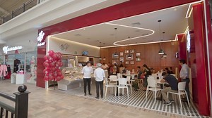 242 reactions · 39 comments |  ¡Ya abrimos nueva pastelería Patsy en C.C. Gran Carchá! segundo nivel, local L-208. Te esperamos en horario lunes a domingo de 10:00 a 20:00 horas #SabordeTradición ☎️ Servicio a domicilio al 1745 Pídelo en línea: www.patsy.com.gt Pídelo en Whatsapp Chatbot: 3760-6565 https://walink.co/2ad20e | Patsy | Facebook