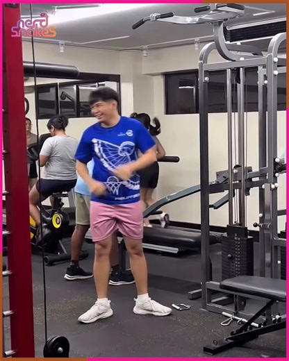 602K views · 2K reactions | Laughter that comes from pranks!️藍 | Nerd Snacks | Facebook