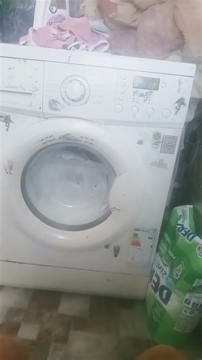 lg washing machine spinning with foam