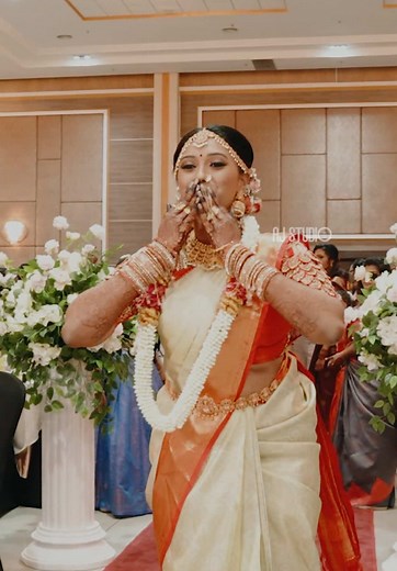 Bride entry #ajstudiomy #indiancouple #malaysiaindianweddingphotographer #johorindianweddingphotigrapher #engagement #indiancouplephotography #indiancouplephotography #weddingsingapore #indianbride #weddingsingapore