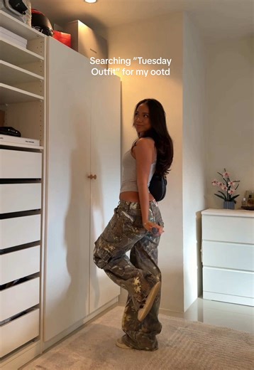 Stylish Tuesday Outfit Inspiration for OOTD