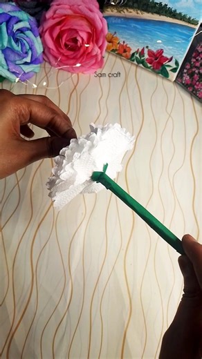 Diy how to make daisy flower/ Easy daisy flower with tissue paper #diy #craft #tissuepaper #trending
