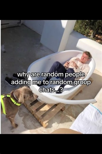 Understanding Random Group Chats on Social Media