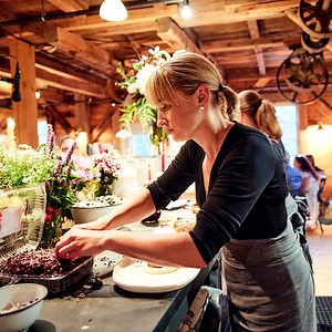 The Lost Kitchen | Sundays 3/2c on Magnolia Network