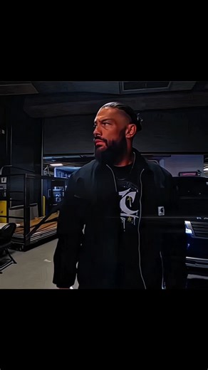 ____S𝓸𝓾𝓶𝓸𝓭𝓲𝓹 𝓞𝓣𝓒____ on Instagram: "Please Welcome 🗿 Roman Reigns edit 🥶 罗曼·雷恩斯(Roman Reigns)是一位美国职业摔角选手、演员, 同时也是前美式橄榄球运动员。他目前签约于WWE,主要活跃在 SmackDown 品牌。他出生于1985年5月25日,本名是 Leati Joseph "Joe" Anoai,来自著名的阿诺阿伊(Anoaï)摔角家族,该家族中包括巨石强森(The Rock)、里奇希(Rikishi)以及乌索兄弟等传奇人物。 罗曼·雷恩斯于2012年作为The Shield(盾牌组合)的成员之一正式登上 WWE主秀舞台,与赛斯·罗林斯(Seth Rollins)和迪安· 安布罗斯(Dean Ambrose)组成了WWE历史上最具统治力的组合之一。组合解散后,他开始个人发展,并逐步成为WWE的门面人物。 他最具代表性的形象是“部落酋长(The Tribal Chief)”,这一角色自2020年起彻底改变了他的职业生涯。作为血统家族(The Bloodline)的领袖,罗