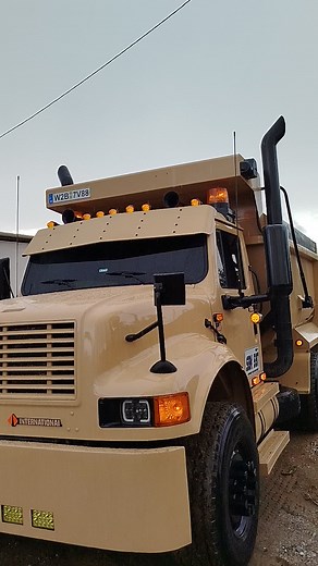 #camionesconestilo #volquetasmedallo #international #volquetascolombia #volqueterosconestilo #dariogomez