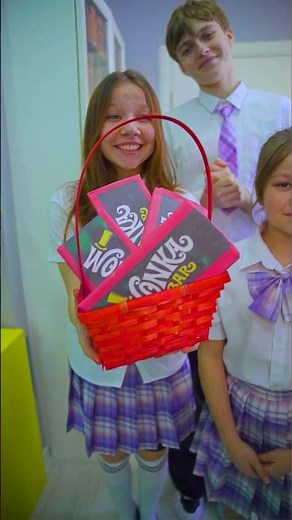 SURVIVE the SCARY BALDI! 😱🏫 Tips for Escaping the Terrifying School!