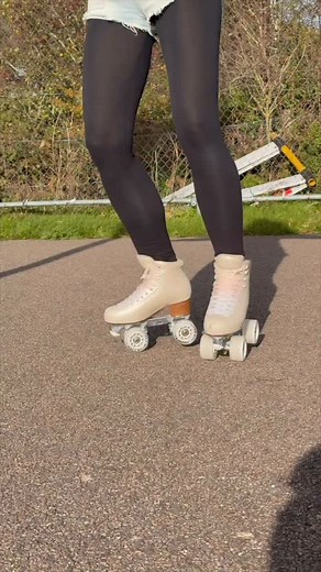 3K views · 638 reactions | The Zero On Roller Skates #rollerskatingbeginners #rollerskatingtutorial #rollerskatingtips #rollerskatingtricks #rollerskating | Skatie | Facebook