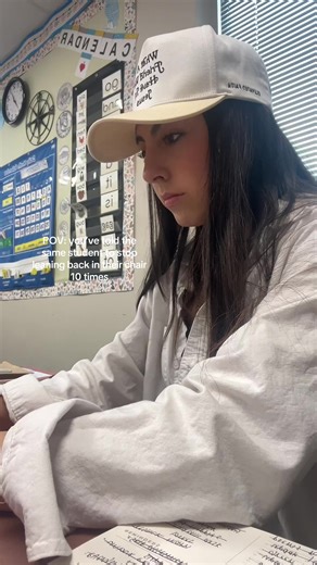 “4 legs on the floor please” #teacherlife #teachersoftiktok #kindergartenteacher