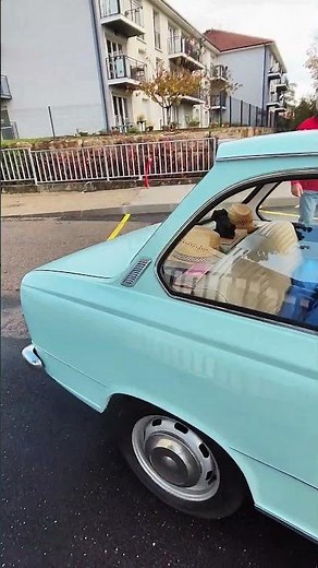 Daf 55 Variomatic. They're quite rare these days, who remembers this car? #Daf55 #daf55variomatic