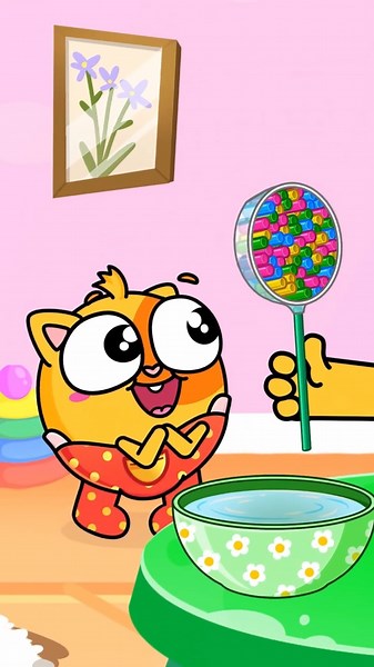 Our of bubbles? No problem! 🫧🧼 Dad shows how to make handmade DIY soap bubbles #forkids