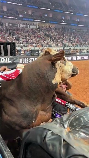 Trouble in the chutes can't stop the 40-year old 𝐋𝐄𝐆𝐄𝐍𝐃