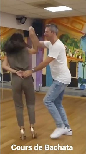 Cours de Bachata (1 passe à découvrir absolument)