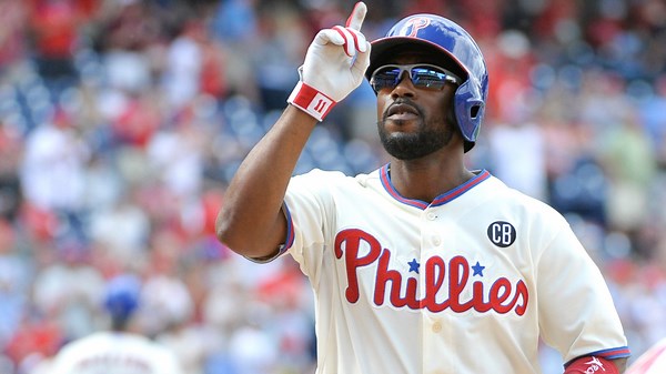Jimmy Rollins introduced as latest Phillies Wall of Fame inductee