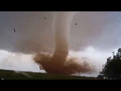 7 Terrifying Tornado Clips Caught on Camera