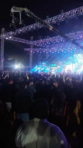 neha kakkar live concert