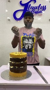 Hey Sweet Bakers … if you’re still struggling to trim your cake perfectly In less than 1 minute … then you need our acrylic disk cake trimmer… It saves time and energy… we all know how cake trimming can be so time consuming… having to check all sides … even close eye, bend down, even call on staff to check 😆 if it’s on point … Get yourself some acrylic disk cake trimmer today and save yourself from stress.. @flawless_craftz got you covered... Nationwide Delivery is available You can order via D