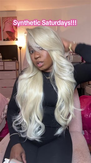 This platinum blonde lace front is EVERYTHING 😍✨ The large lace area gives you that real scalp melt, soft body waves, and full long-length drama without looking wiggy. The color is that creamy platinum that pops in natural light and gives full glam energy without damaging your real hair. Beginner friendly. Soft texture. Big lace space for versatile parting. And the length?? She’s giving luxury on a budget. If you’ve been wanting to try blonde but didn’t want to commit to bleach… this is your mo