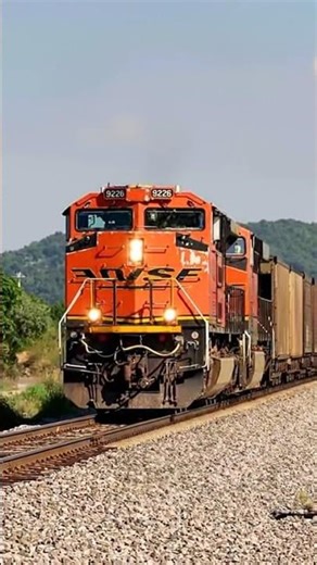 Bnsf sd70ace coal train departs after taking a break