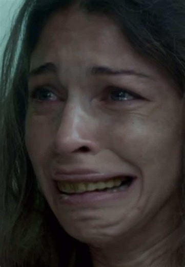 Verdades Secretas: A Jornada de Larissa