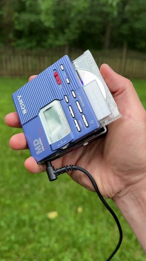 Sony MZ-R90 #walkman #discman #minidisc #mdwalkman #nostalgia