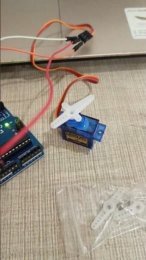 SG90 Servo Motor with Arduino 🔁 | Full Explanation + Code Demo for Beginners #shorts #song #ai