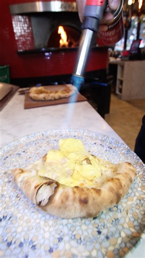 Turning KFC into gourmet pizza 🍕 Chef Luca shows us how to take KFC to the next level #cooking #chef #kfc #pizza | Foodporn