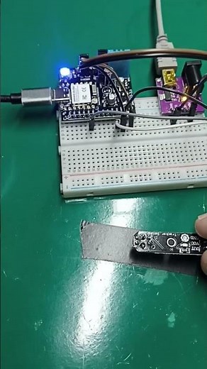 HW-006 TCRT5000 optical line tracker sensor with ESP32-C6