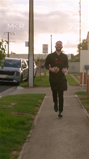 Dessert disaster incoming? Mark runs to the servo… and bumps into Colin & Manu on the way back 😂 👉 Stream the chaos on 7plus: https://7plus.app.link/Stream-MKR #MKR | My Kitchen Rules