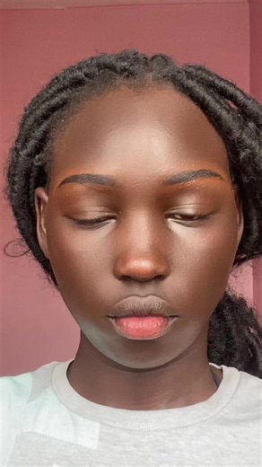 Beginner's Step-by-Step Makeup Tutorial