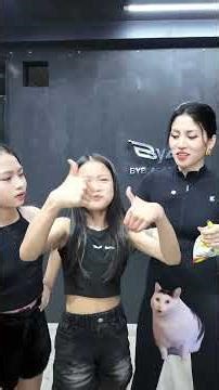20s squat or super sour candy???? #bybacademy #thanhhuyennguyen #daotaonguoimau #5G