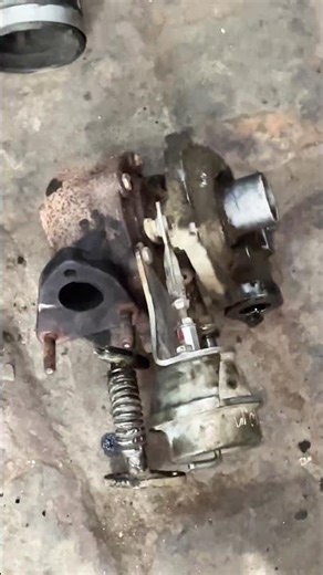 Ertiga turbo changing and EGR cleaning #automobile #marutisuzuki #youtubeshorts #cardoctor #mechanic