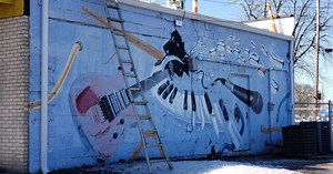 Music store expanding its ’80s bedroom feel to much larger location in Middletown