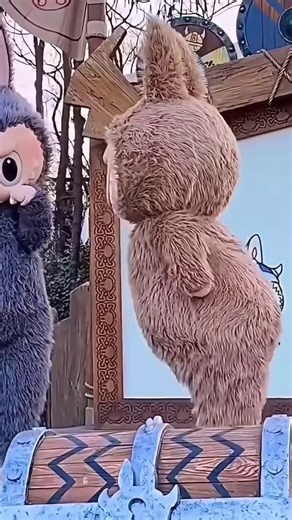 87 reactions | Labubu's viral rise shows how youth culture drives both resale and global markets, as brands turn local hype into export power. Credit to 315702823, 101041802, 189334285, baozhu7029 and 2080237496 on RedNote. #Labubu #YouthTrends #Economy #China #BlindBox #Collectibles | China Pixels | Facebook