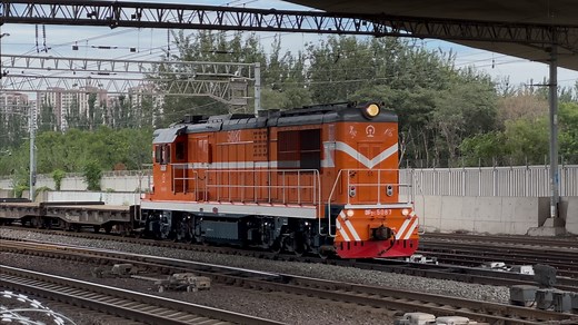 石景山南站·5087小运转45786·弓网检测电一撒沙进站会车·8B5298单机·Z337