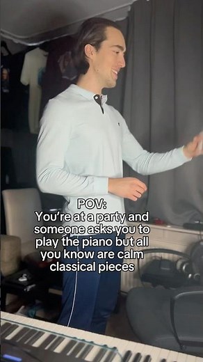 When you are at a party and someone asks you to play piano 🎹 #memesvideo #chopin #jazzpiano