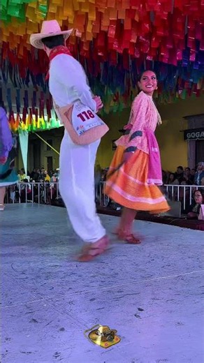 El Querreque en el estilo queretano #fypシ #cultura #folkloremexicano #huapangosperros #folklore