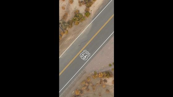 ルート 66 を上空から探索: ドローンのパノラマ ツアー。