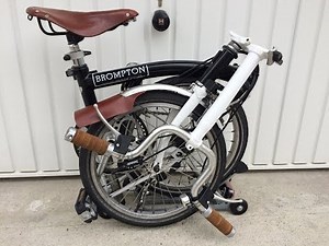 Brompton custom Brooks B17 saddle and Brooks plump leather grips
