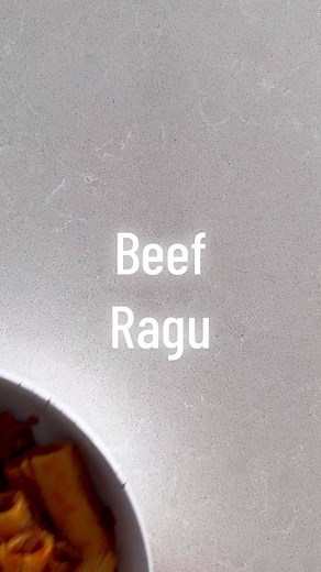 Beef Ragu We are up to day 3 of my 30 days of family dinners on a budget series and I’m making this insanely delicious slow cooked Beef Ragu. For me, keeping the cost of our groceries down is not about buying ‘cheap’ ingredients, it’s about the best value. I buy in season fruit and veg and shop weekly supermarket specials. It’s also about committing to spending time in the kitchen, not buying pre-made foods, avoiding impulse purchases and making sure that I’m using up everything in the fridge an