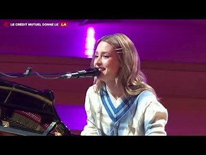 Concert privé d'Angèle à la Seine Musicale avec le Crédit Mutuel