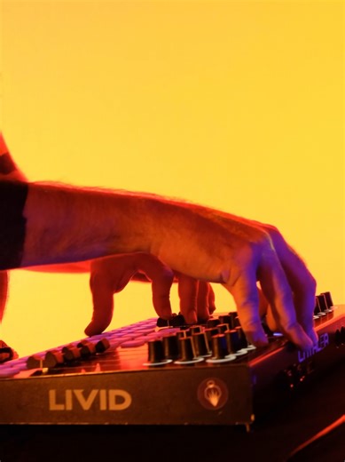 premier rituel sonnore imminent !! 😈 #viralvideos #foryoupage #electronicmusic #teck