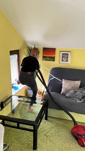 House cleaning day 🧹 Follow us on YouTube - “girl with wings” 🦋💕🦶 #housecleaning #cleaning #cleaningmotivation | Marko Dejana