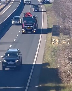 73K views · 190 reactions | Don’t be this guy! Happened in 2022 on the A14.. 浪 #bad #drivers #uk | Bad Drivers UK | Facebook