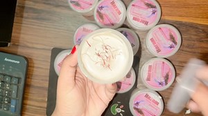 1.1K views · 27 reactions | This cream is made from real kojic acid powder and hyloronic acid powder Gives results in 5 days #formulacream #nightcream #whiteningcream | Haram Iqra | Facebook