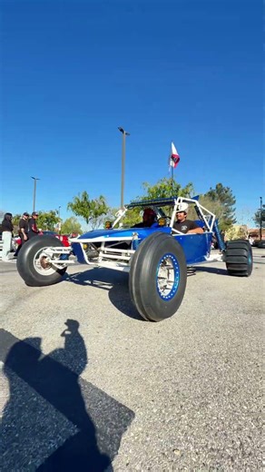 DIY Sandrail Looks Like a REAL LIFE RC Car Leaving Cars & Coffee