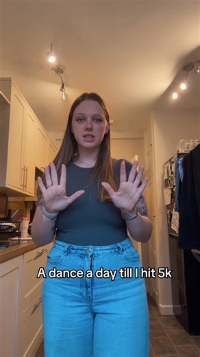 Sophie (@sophie_louise_1999)’s videos with CHANEL - Tyla