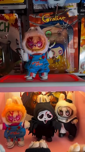Halloween Labubus 🔪🩸 | cre: simplybuu #halloween #labubu #labubuthemonsters #popmart #chucky #terrifier #arttheclown #freddykrueger #trending #explore #reels #foryou | Hocus Pocus Halloween