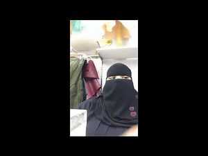 20 موظفة سعودية مع خياط باكستاني اصطادتهم الكاميرا بوضع خاص