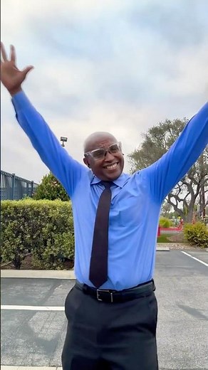 THE OLD MAN CAN’T🛑STOP🕺🏾DANCING TO 💗CUTIE💗PIE?👀 #Friday #Dance #Music 🤣💙🔥